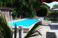 Swimming Pool Hotel Morgana