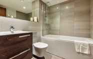 In-room Bathroom 4 Luxury 2 Bedroom 1 Bath Jewellery Quarter Bham