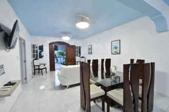 Kamar Tidur 4 Gorgeous Spacious Property in Prime Beach Location