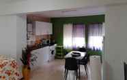 Bedroom 3 Cosy 1-bed Apartment Good Amenities in Seixal