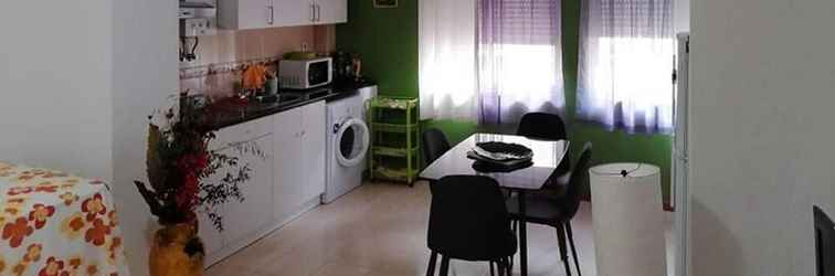 Bedroom Cosy 1-bed Apartment Good Amenities in Seixal