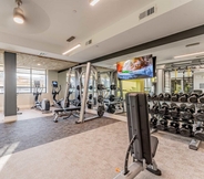 Fitness Center 5 Luxe King Bed Studio Fast Wifi 8 Min to Downtown