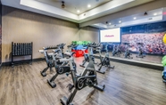 Fitness Center 6 Comfy 1BR King Suite Close to Downtown w Fast Wifi