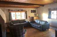 Common Space Beautiful 4-5 Persons Cottage in Alvdalen