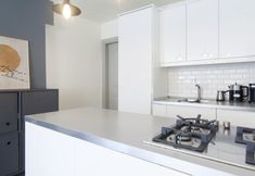 Bedroom 6 Central Flat 650 m to Metro and Cevahir in Sisli