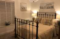 Bedroom Captivating 3-bed House in Ventnor