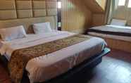 Bedroom 5 Hotel Sheen Sonmarg