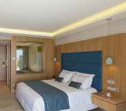 Bilik Tidur 3 Atlantica Imperial Residences-AdultsOnly