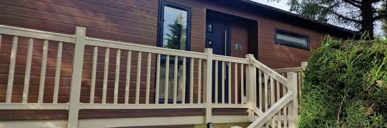 Exterior Maple 2 Bedroom Luxury Lodge in Mid Wales