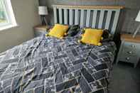 Bilik Tidur Maple 2 Bedroom Luxury Lodge in Mid Wales