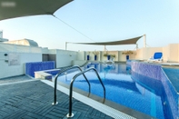 Swimming Pool Elegant Apt In Al Barsha South