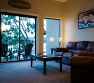 Common Space 5 2 Bedroom Lake View Villa - Unit 101