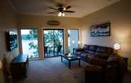 Common Space 3 2 Bedroom Lake View Villa - Unit 201