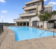 Swimming Pool 3 2 Bedroom Lake View Villa- 303