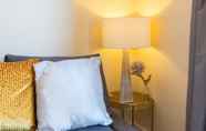 Phòng ngủ 4 Velvet 1-bedroom Penthouse, Clockhouse, Hoddesdon