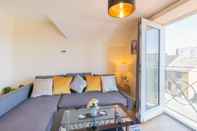 Ruang untuk Umum Velvet 1-bedroom Penthouse, Clockhouse, Hoddesdon