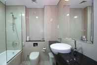 Toilet Kamar Studio Apartment in The Matrix Tower