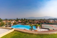 Swimming Pool Enjoy Your Stay at a Luxury 3 Bedroom Condo With Stunning Lake Views