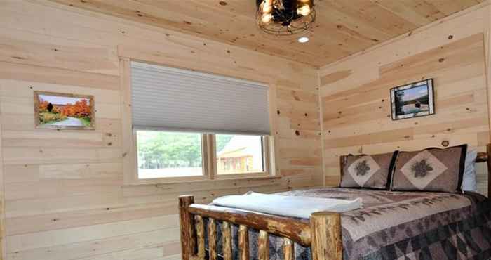 Bedroom Back Lake Lodges Eagles Nest