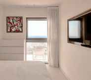 Bilik Tidur 4 Apt Blanche 2BR Tlv Neve Tsedek Eilat St N20