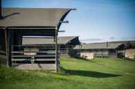 Exterior Worms Head Glamping Tent - Llangennith