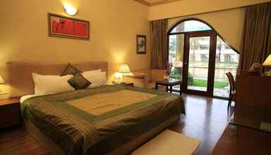 Bedroom 4 SWISS TRAFFALGAAR LUXURY HOTELS