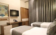 Bilik Tidur 5 Roots Hotel