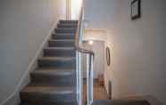 Lobby 5 Connaught House - 2 Bedroom Apartment - Tenby