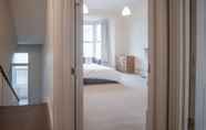 Bedroom 3 Connaught House - 2 Bedroom Apartment - Tenby