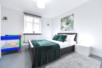 Bedroom 4 Clapham Junction - 2 Bedroom Apartment