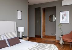 Others 3 The Canary Wharf Secret - Glamorous 2bdr Flat w/ Terrace and Parking