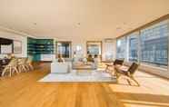 Others 4 The Canary Wharf Secret - Glamorous 2bdr Flat w Terrace and Parking