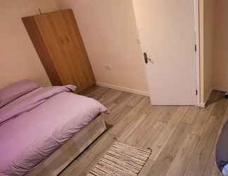 Lainnya 2 Lovely, Cosy House Easy Reach to Central London