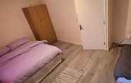 Others 2 Lovely, Cosy House Easy Reach to Central London