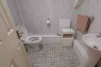 Toilet Kamar Coynant Farm Guest House