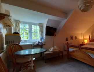 Bedroom 2 Coynant Farm Guest House