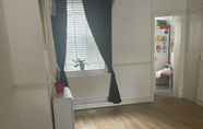 Others 5 Impeccable 2-bed House in Leytonstone East London