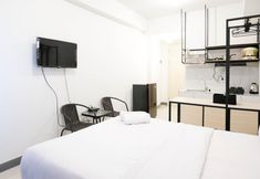 Others 5 Cozy Stay Studio Apartment With Access To Mall At Supermall Mansion