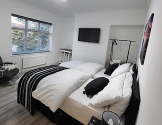 อื่นๆ 2 Top Luxury 2 bed Apartment - London