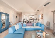 อื่นๆ 2 Open and Bright Beachfront Apt at Aquamarina F34