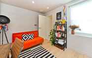 Lain-lain 6 Contemporary Flat With Private Patio in Primrose Hill by UnderTheDoormat