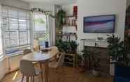 Others 4 Stylish 2 Bedroom Apartment in Peckham