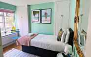 Others 2 Sunny Cottage - Central Brighton Lanes - Sleeps 6 to 8 Guests