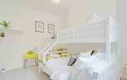 Others 7 Beside the Seaside Apartment - Sleeps 2 to 4 Guests - Fast Wifi