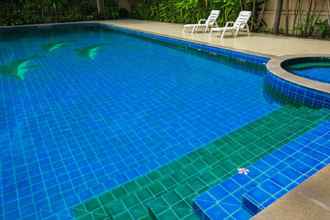 อื่นๆ 4 Lovely House Near Chalong Pier With Access to Large Swimming Pool Shop Centre