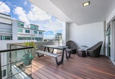 Others 7 QV Modern Upscale Apartment w Wifi 1046