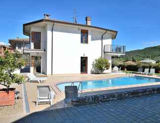 Lainnya 2 C Le Terrazze - 10 Sleeps With Shared Pool in Garda