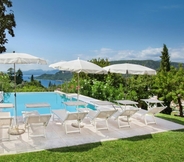 Others 4 C Cantoni - 10 Sleeps Villa With Pool Stunning Views in Garda