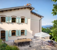 Others 5 C Cantoni - 10 Sleeps Villa With Pool Stunning Views in Garda