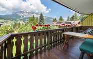 Others 5 Cozy 3 Bedroom Flat in Cortina - With car Park